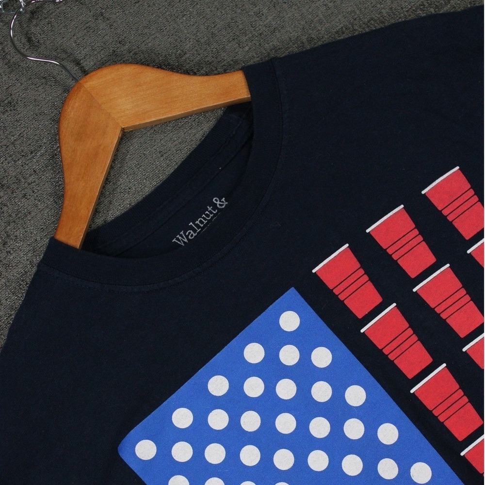 Walnut &‎ 39th Mens Navy Blue Red Party Cup American Flag Graphic T-Shirt Size M